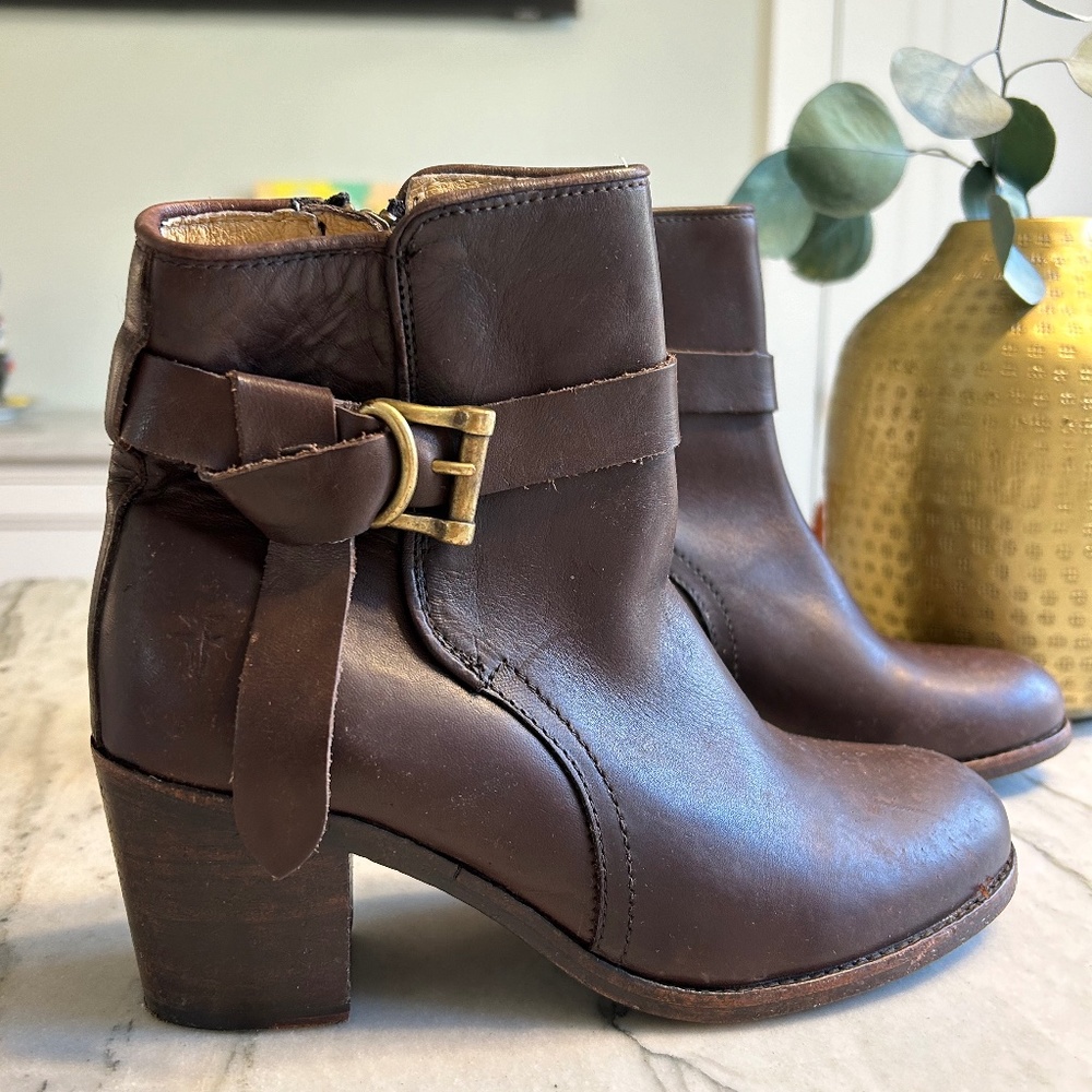Frye Leather Melissa Knotted Short Boots 6